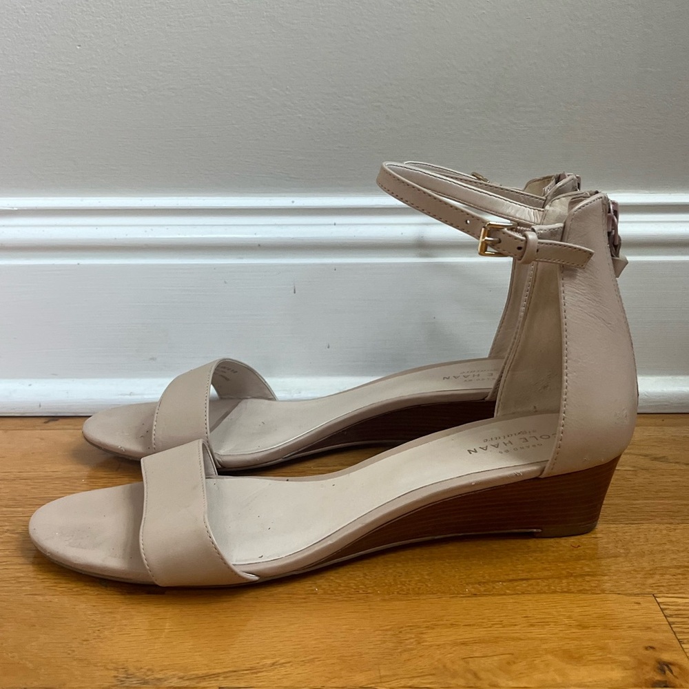 Cole Haan Tan Wedge Sandals Women’s 9.5 with Zipper